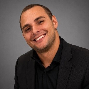Ray Alvarez